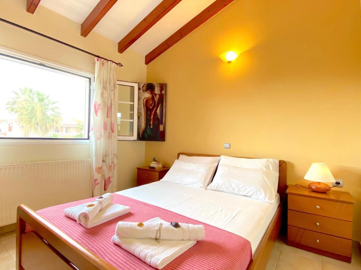 Asteraki Poolside Apartment By Dadovillas Acharavi  Ngoại thất bức ảnh